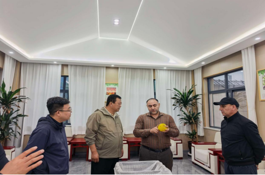 <strong>搭建外贸合作通道——王益区工业园区携同国</strong>